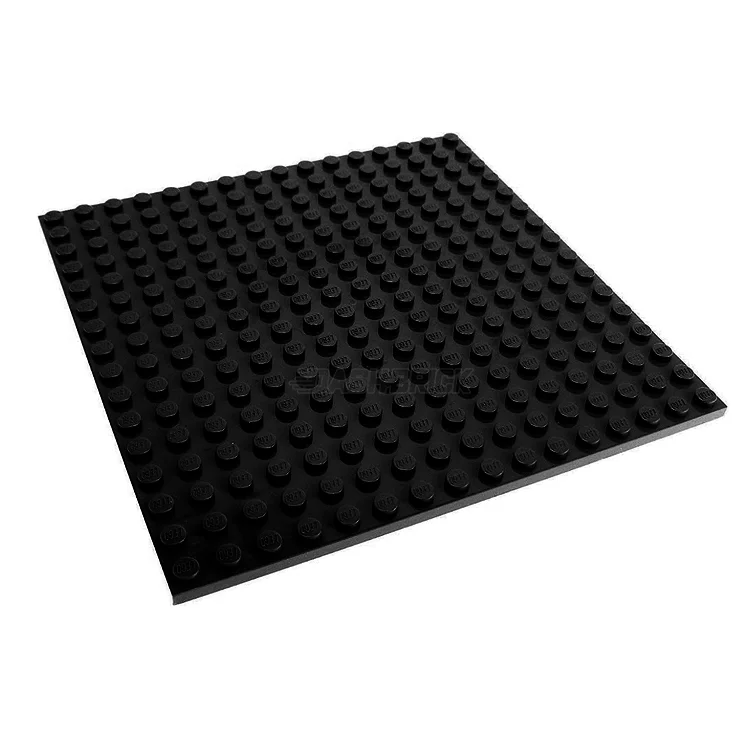 Inspiring problem-solving LEGO challengesLEGO Plate 16 x 16, Black [91405]