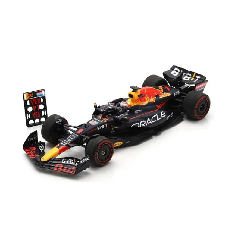High-quality toy cars Oracle Red Bull Racing RB18 No.1 Oracle Red Bull Racing - Winner Dutch GP 2022 - Max Verstappen.  30th Career Win - 1:43 Scale Resin Model Car