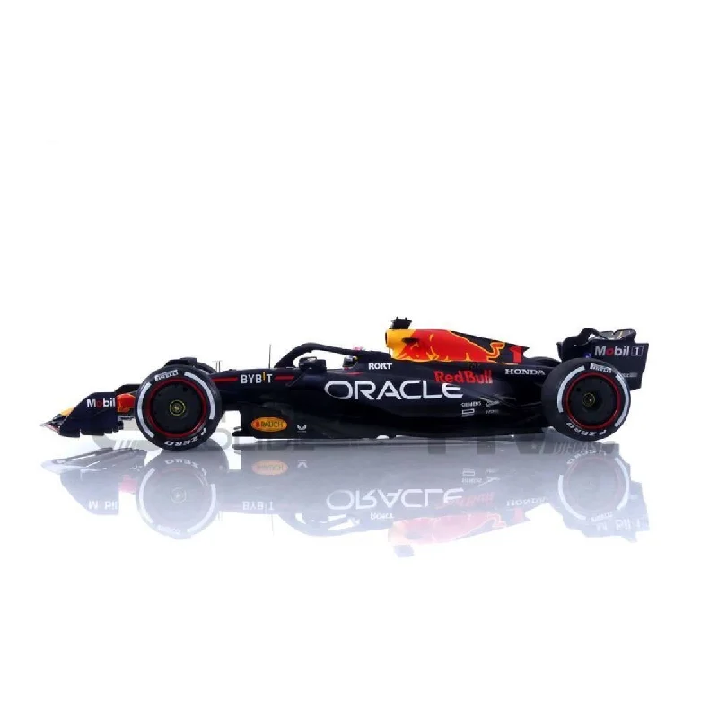 High-quality materials toys Oracle Red Bull Racing RB19 No.1 Oracle Red Bull Racing - Winner Bahrain GP 2023 - Max Verstappen - 1:18 Scale Resin Model Car